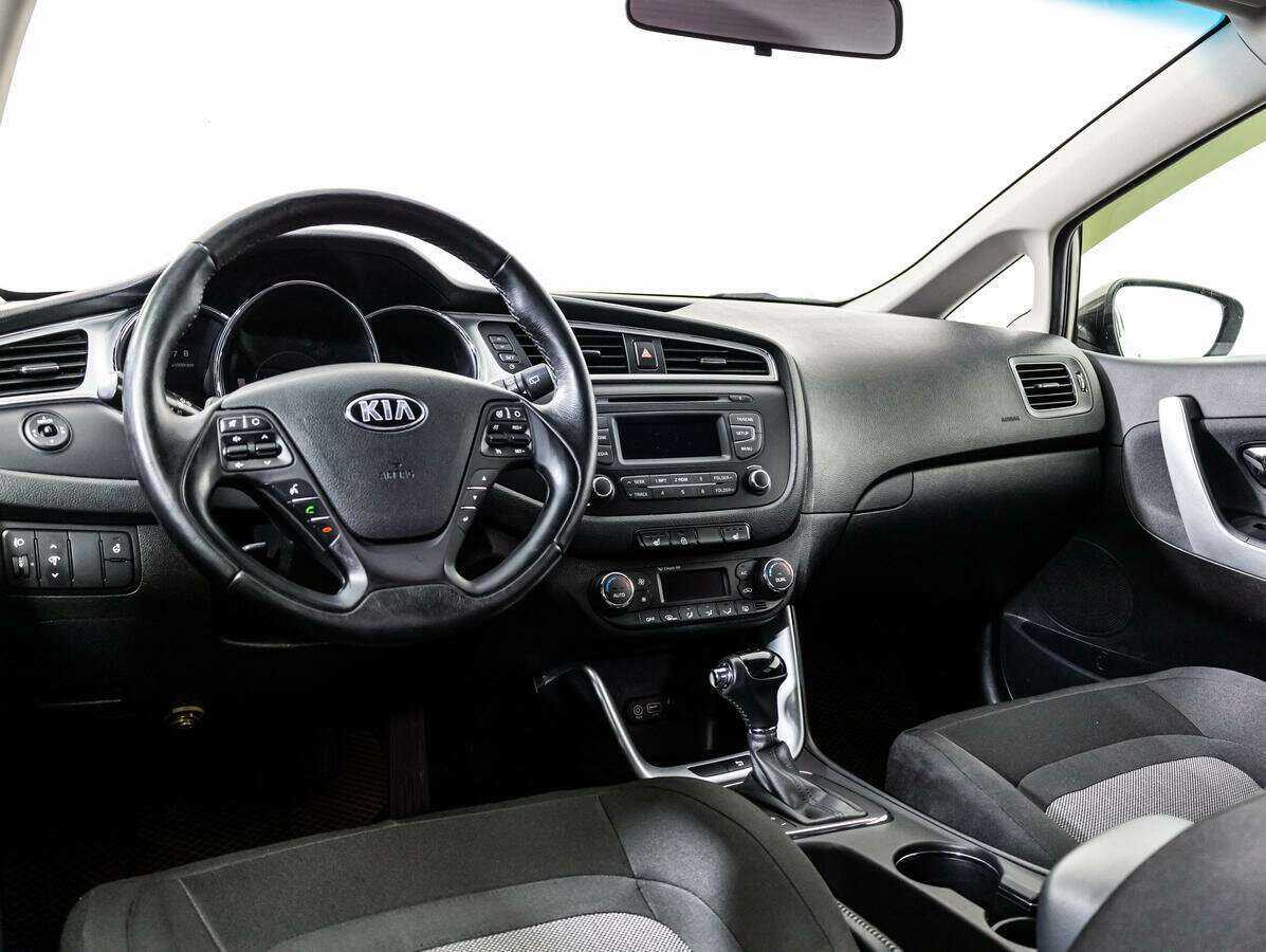 Купить Kia Ceed, 2015, 130 452 км.. Фото: #10