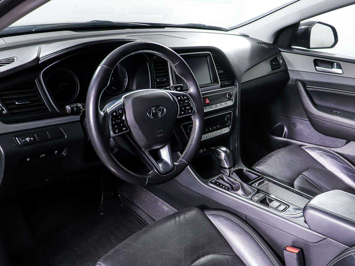 Купить Hyundai Sonata, 2017, 133 638 км.. Фото: #12