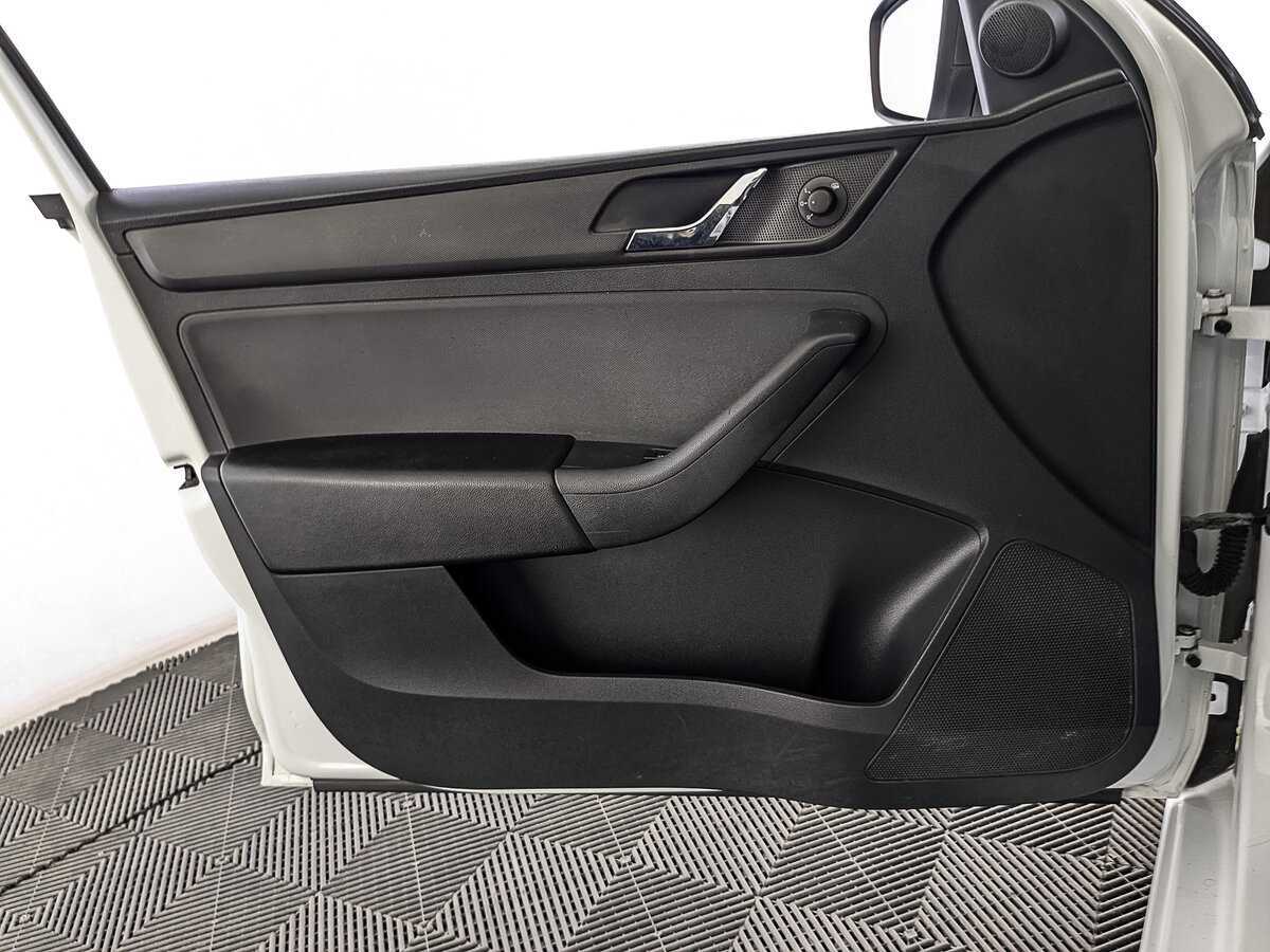 Купить Skoda Rapid, 2017, 185 752 км.. Фото: #18