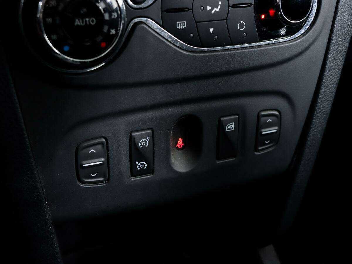 Купить Renault Sandero, 2018, 64 143 км.. Фото: #12