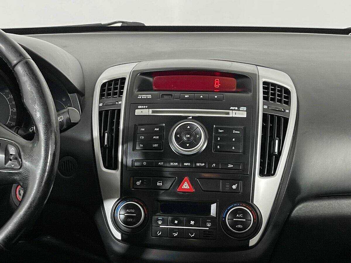 Купить Kia Ceed, 2012, 228 400 км.. Фото: #11