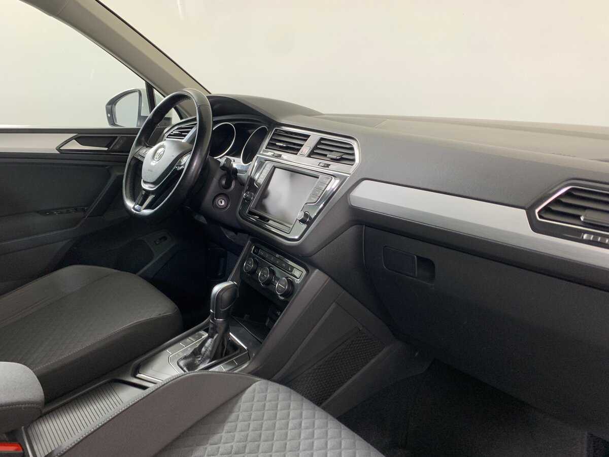 Купить Volkswagen Tiguan, 2017, 124 301 км.. Фото: #13