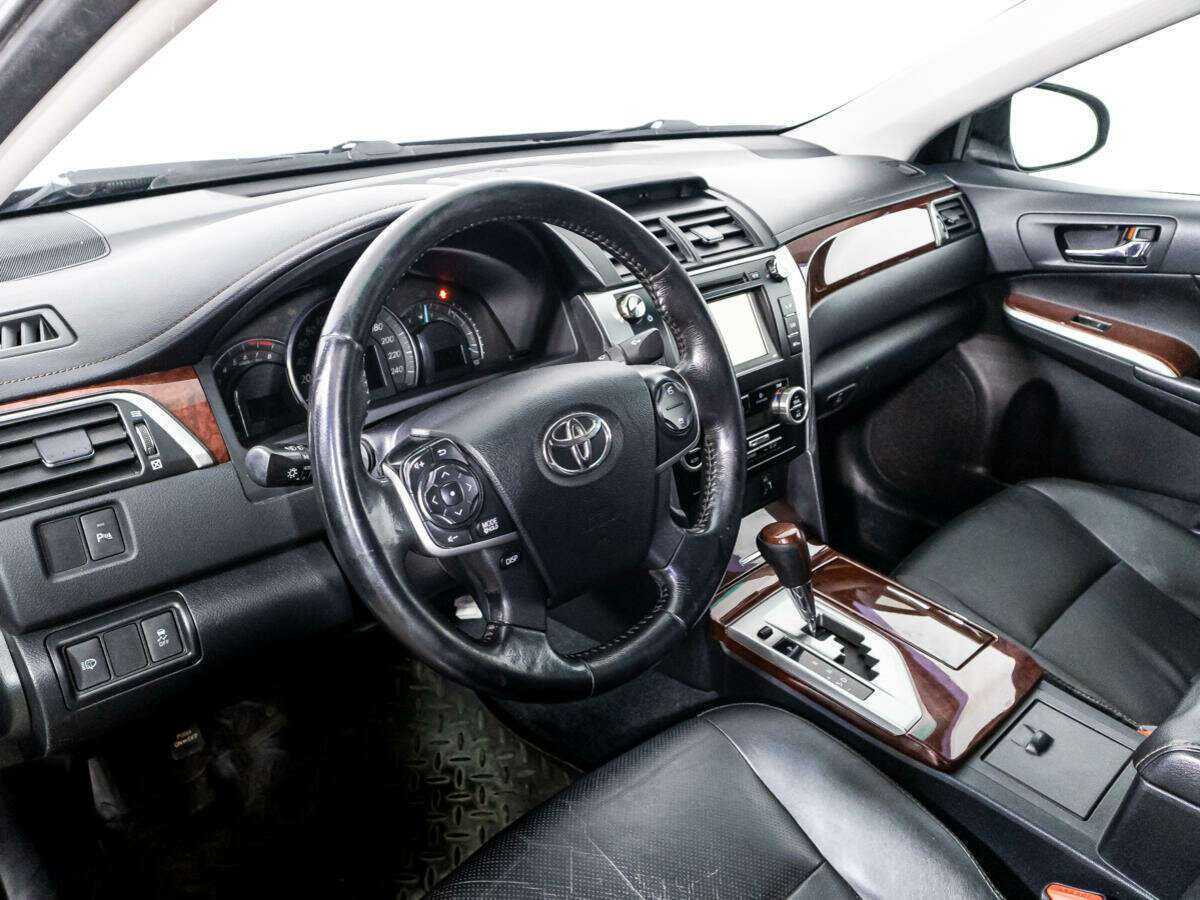 Купить Toyota Camry, 2013, 252 001 км.. Фото: #10