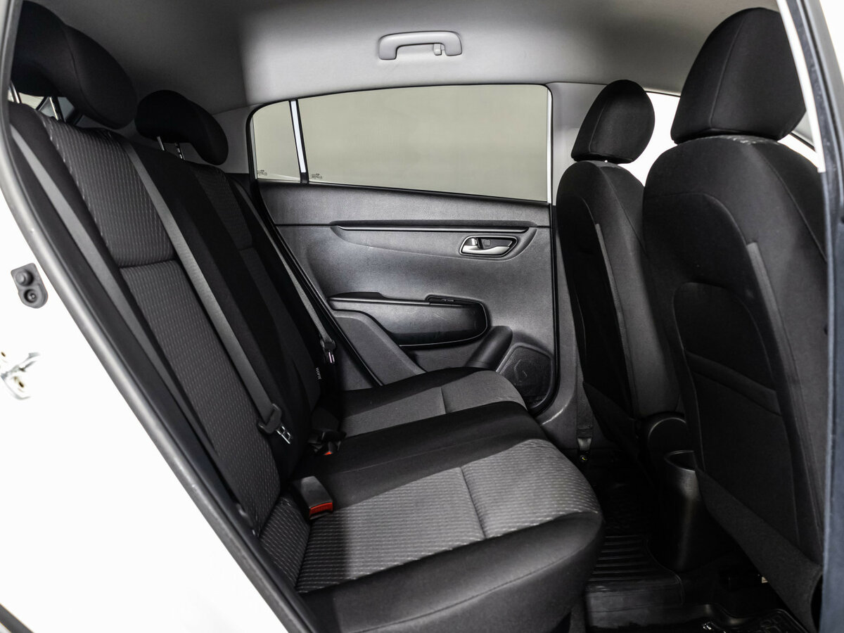 Купить Kia Rio, 2018, 112 129 км.. Фото: #12