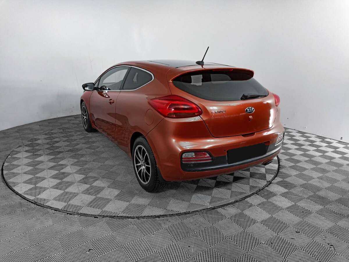 Купить Kia Ceed, 2013, 229 045 км.. Фото: #6