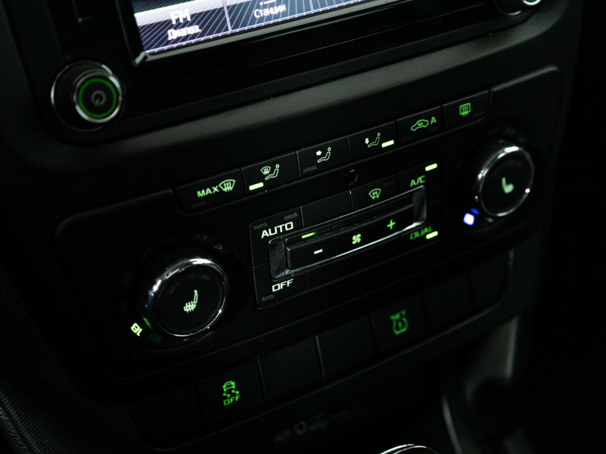 Купить Skoda Yeti, 2015, 209 835 км.. Фото: #14