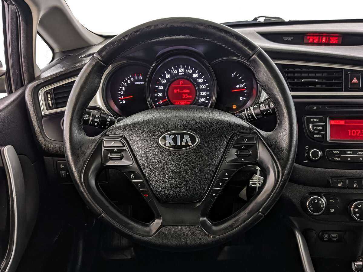 Купить Kia Ceed, 2017, 227 387 км.. Фото: #17
