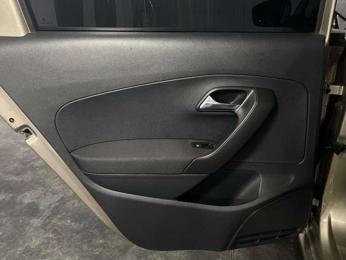 Купить Volkswagen Polo, 2017, 100 072 км.. Фото: #19