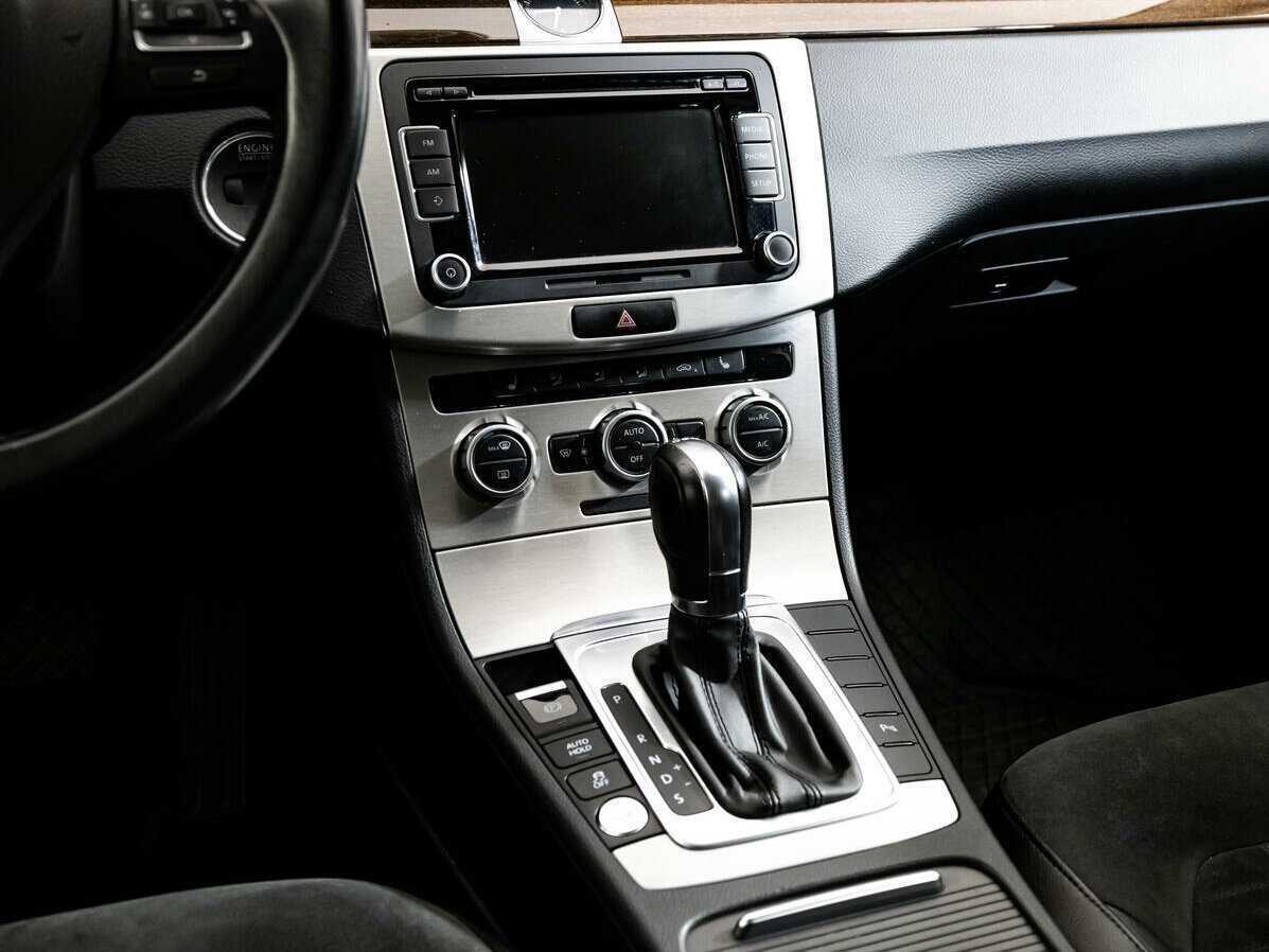 Купить Volkswagen Passat, 2013, 242 820 км.. Фото: #9