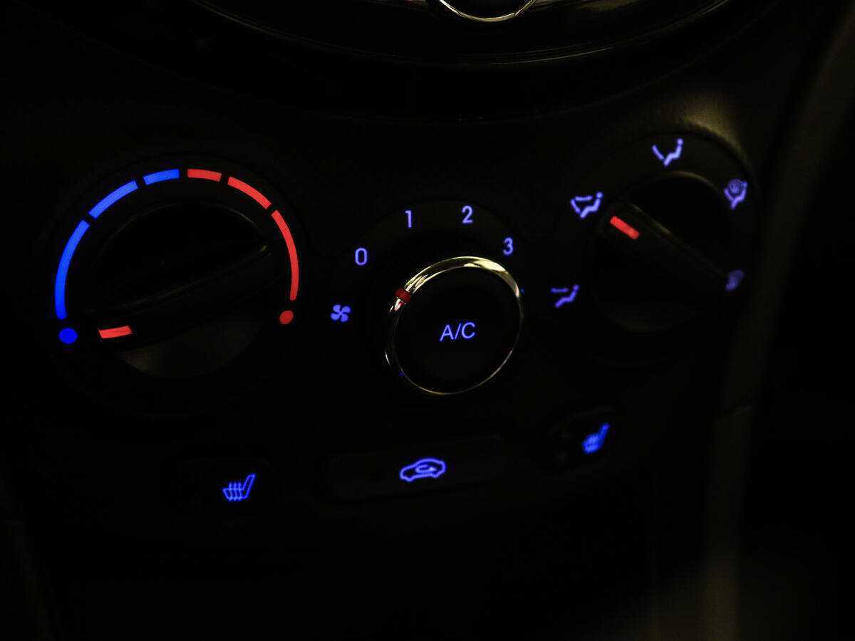 Купить Hyundai Solaris, 2012, 134 915 км.. Фото: #15