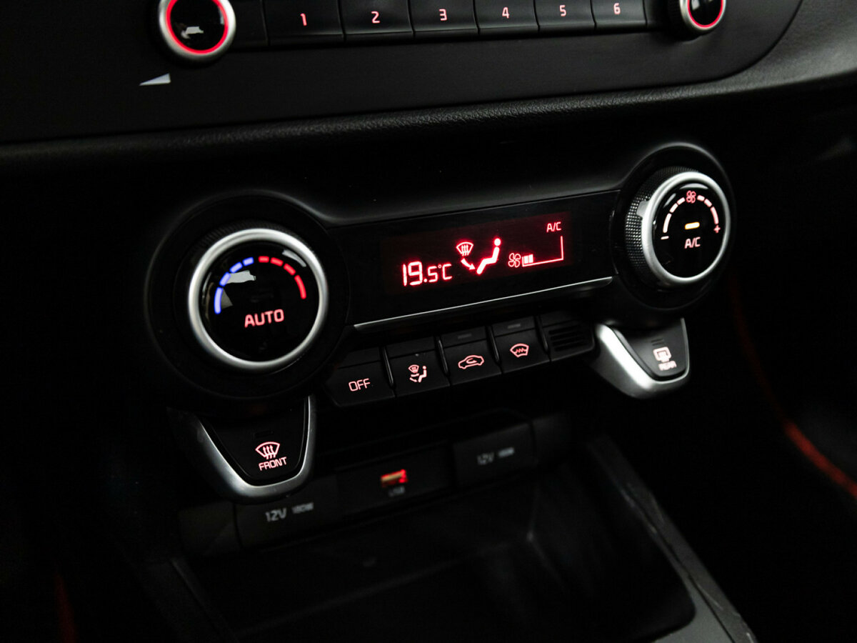 Купить Kia Rio, 2020, 131 778 км.. Фото: #14