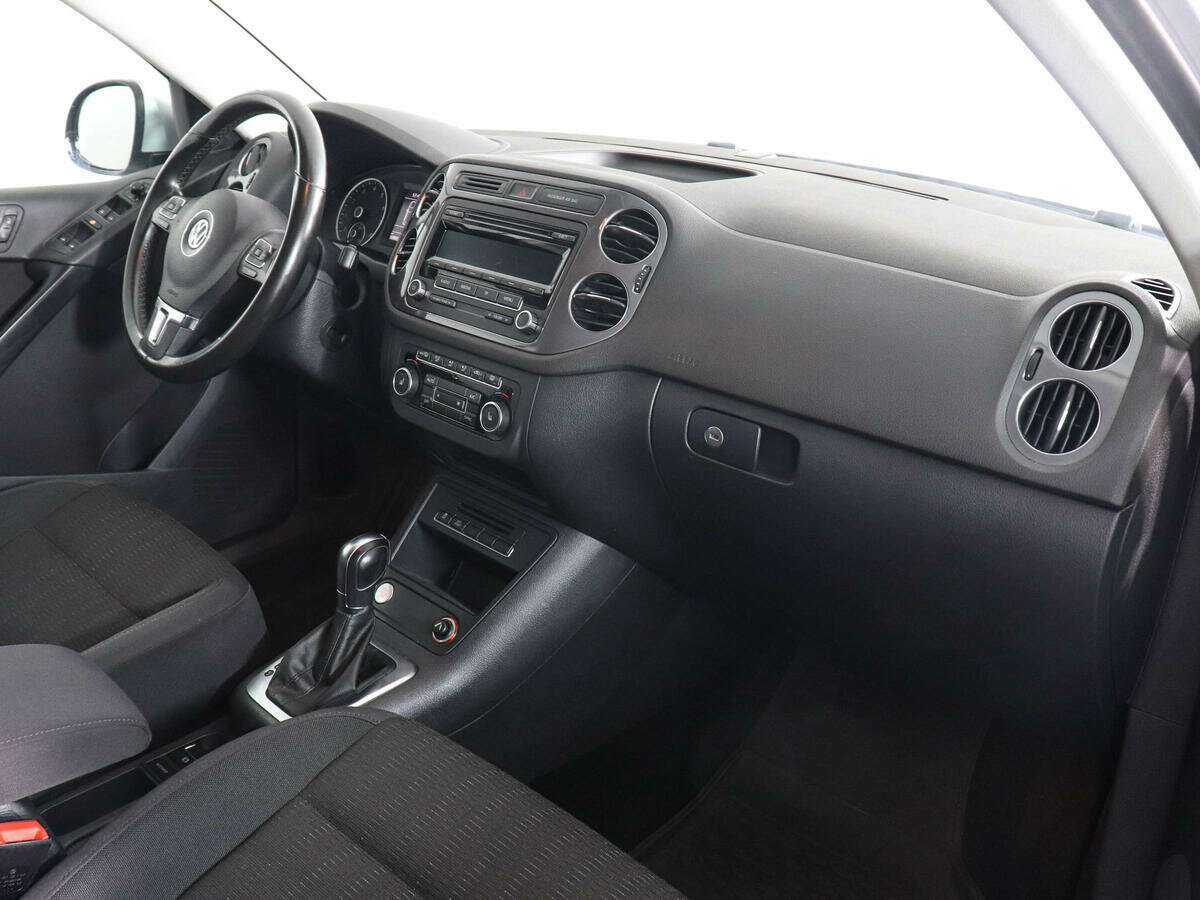 Купить Volkswagen Tiguan, 2012, 169 919 км.. Фото: #9