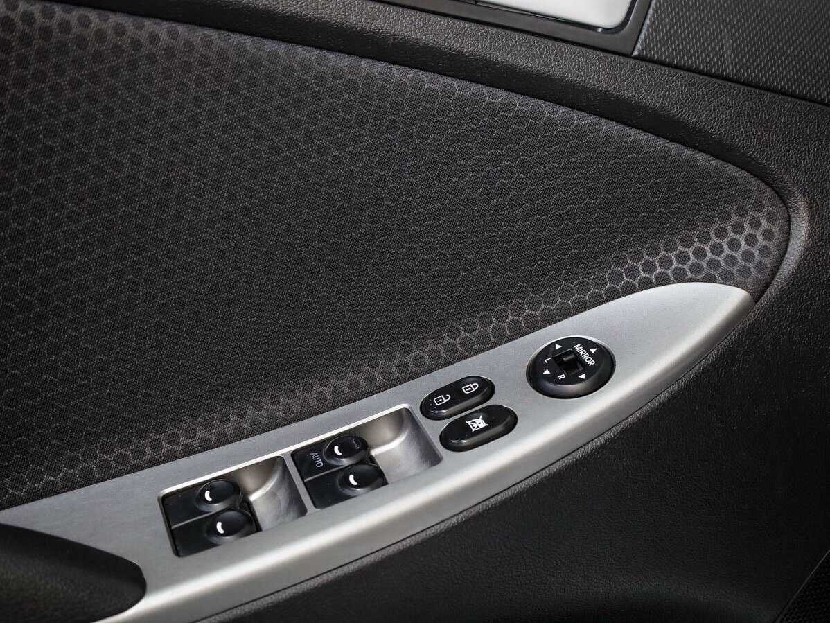 Купить Hyundai Solaris, 2015, 268 928 км.. Фото: #17