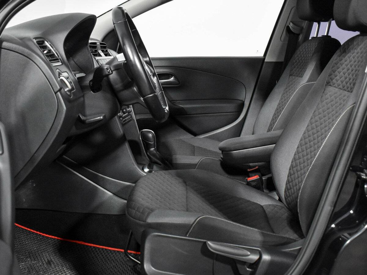 Купить Volkswagen Polo, 2018, 99 895 км.. Фото: #9