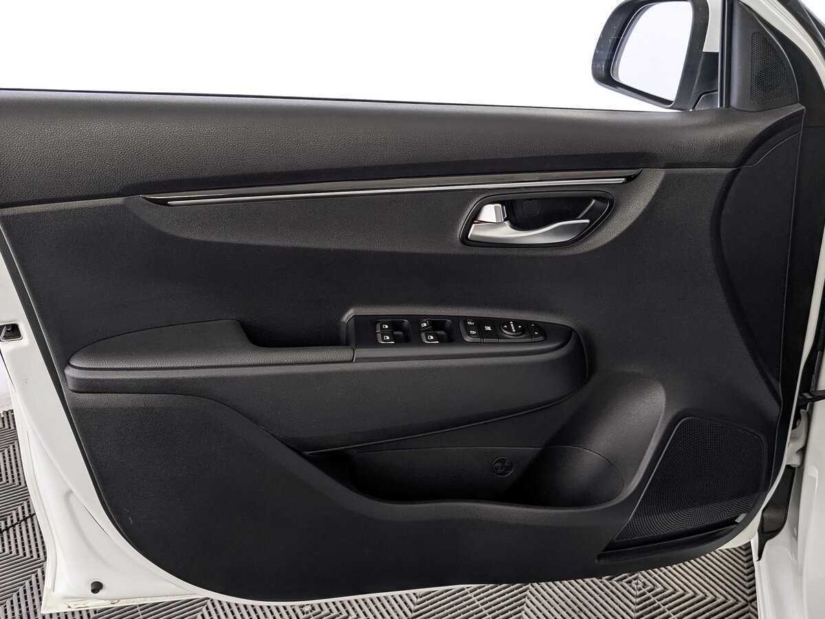 Купить Kia Rio, 2018, 101 621 км.. Фото: #16