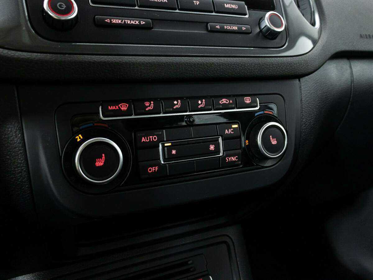 Купить Volkswagen Tiguan, 2015, 119 633 км.. Фото: #15