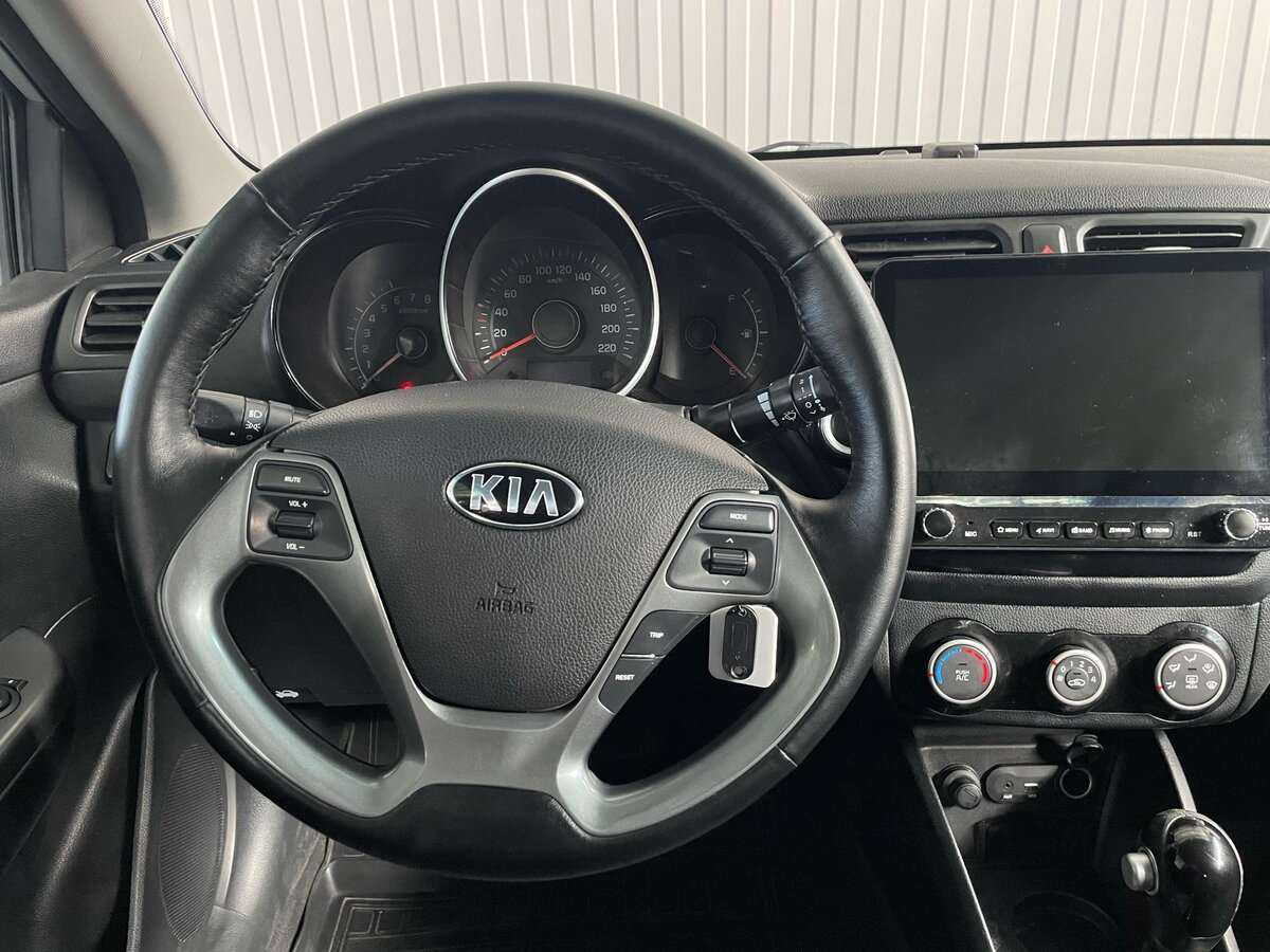 Купить Kia Rio, 2017, 111 506 км.. Фото: #9