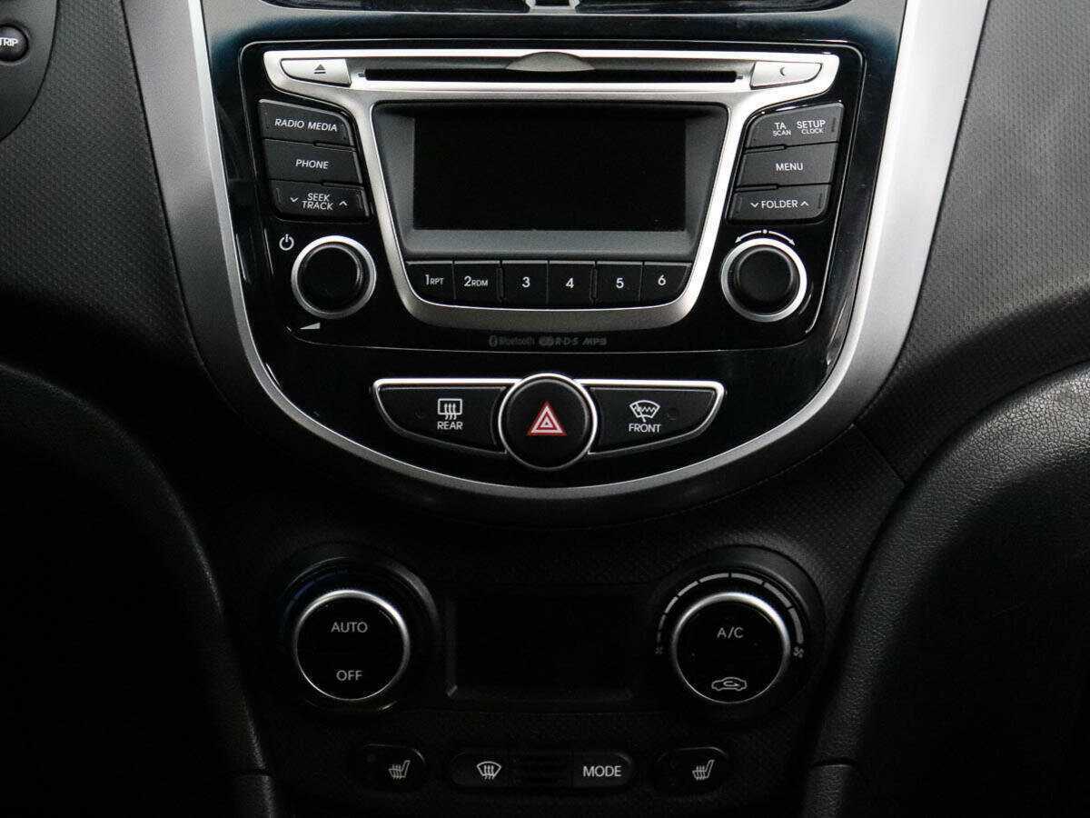 Купить Hyundai Solaris, 2015, 63 926 км.. Фото: #13