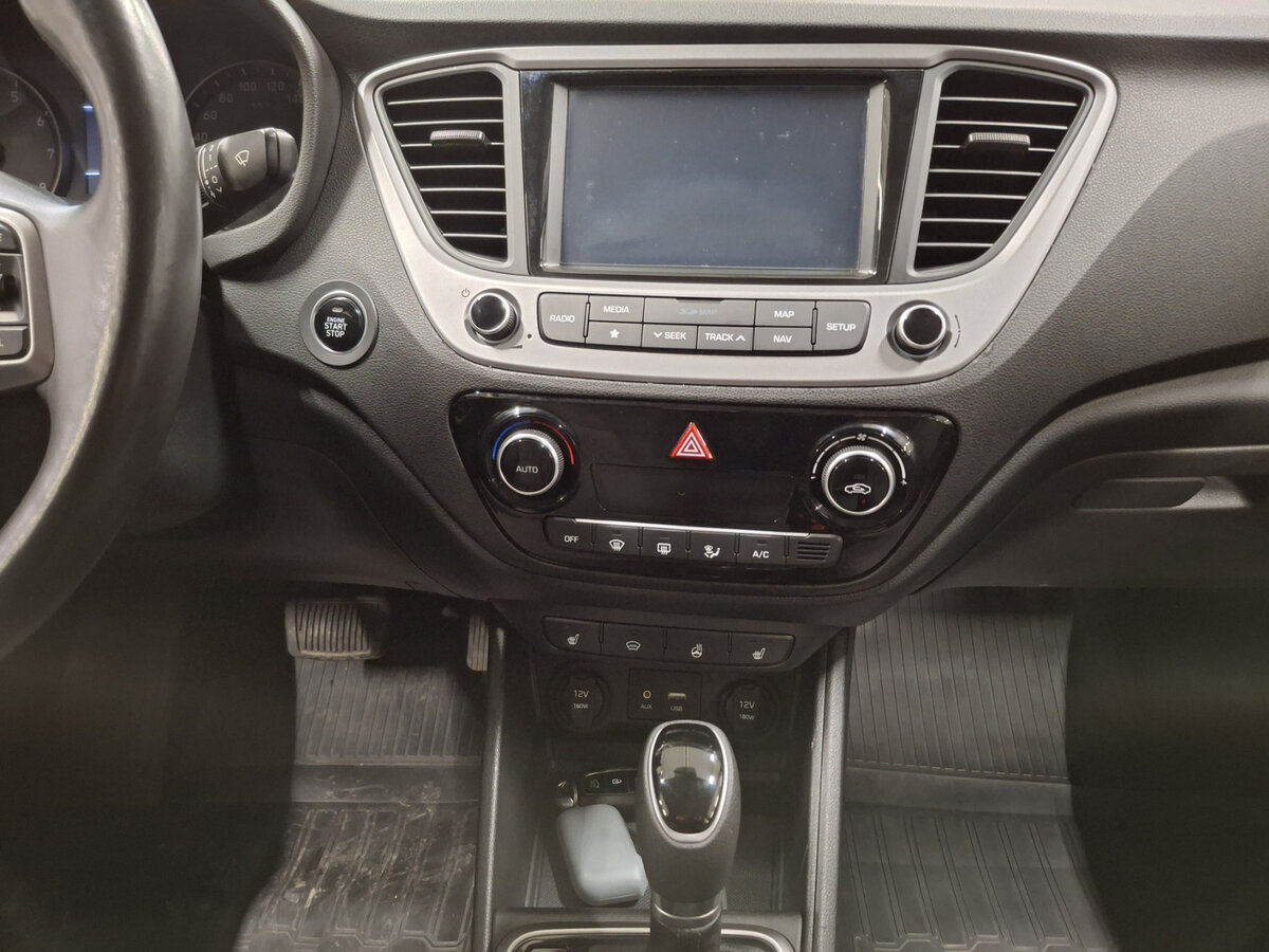 Купить Hyundai Solaris, 2017, 51 103 км.. Фото: #14