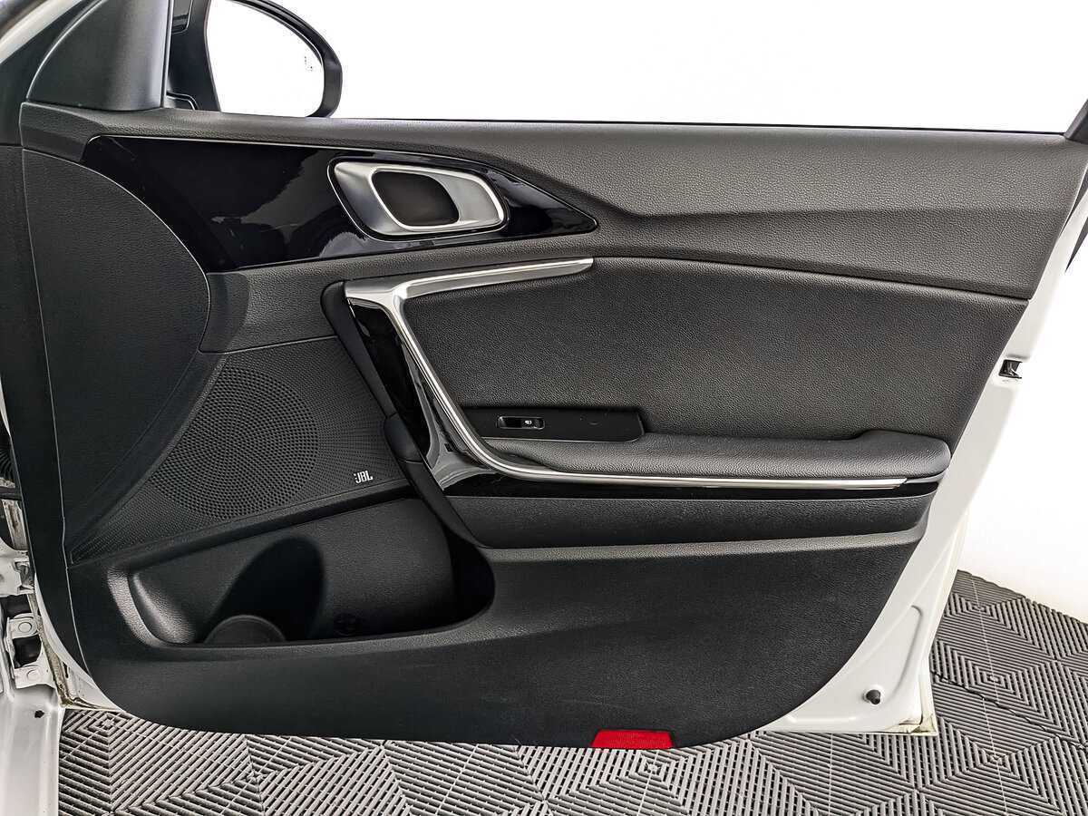 Купить Kia Ceed, 2019, 97 434 км.. Фото: #24