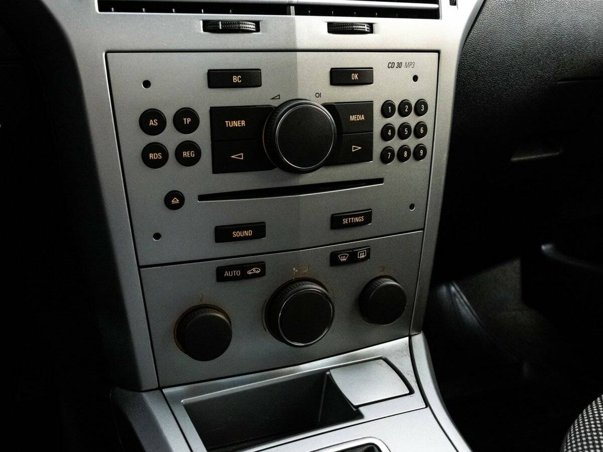 Купить Opel Astra, 2014, 181 102 км.. Фото: #14