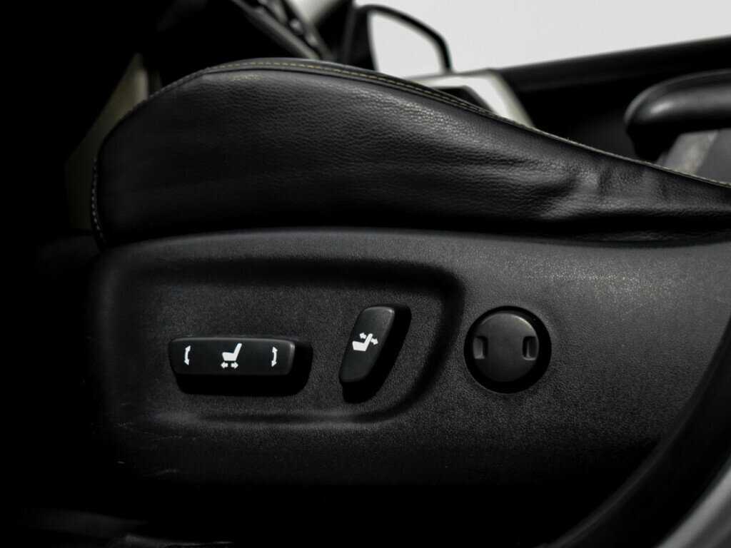 Купить Toyota RAV4, 2013, 260 346 км.. Фото: #8