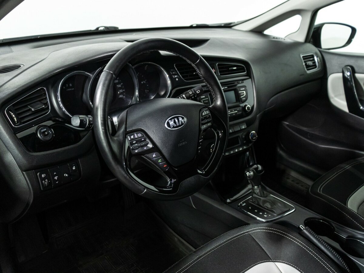 Купить Kia Ceed, 2013, 116 625 км.. Фото: #10