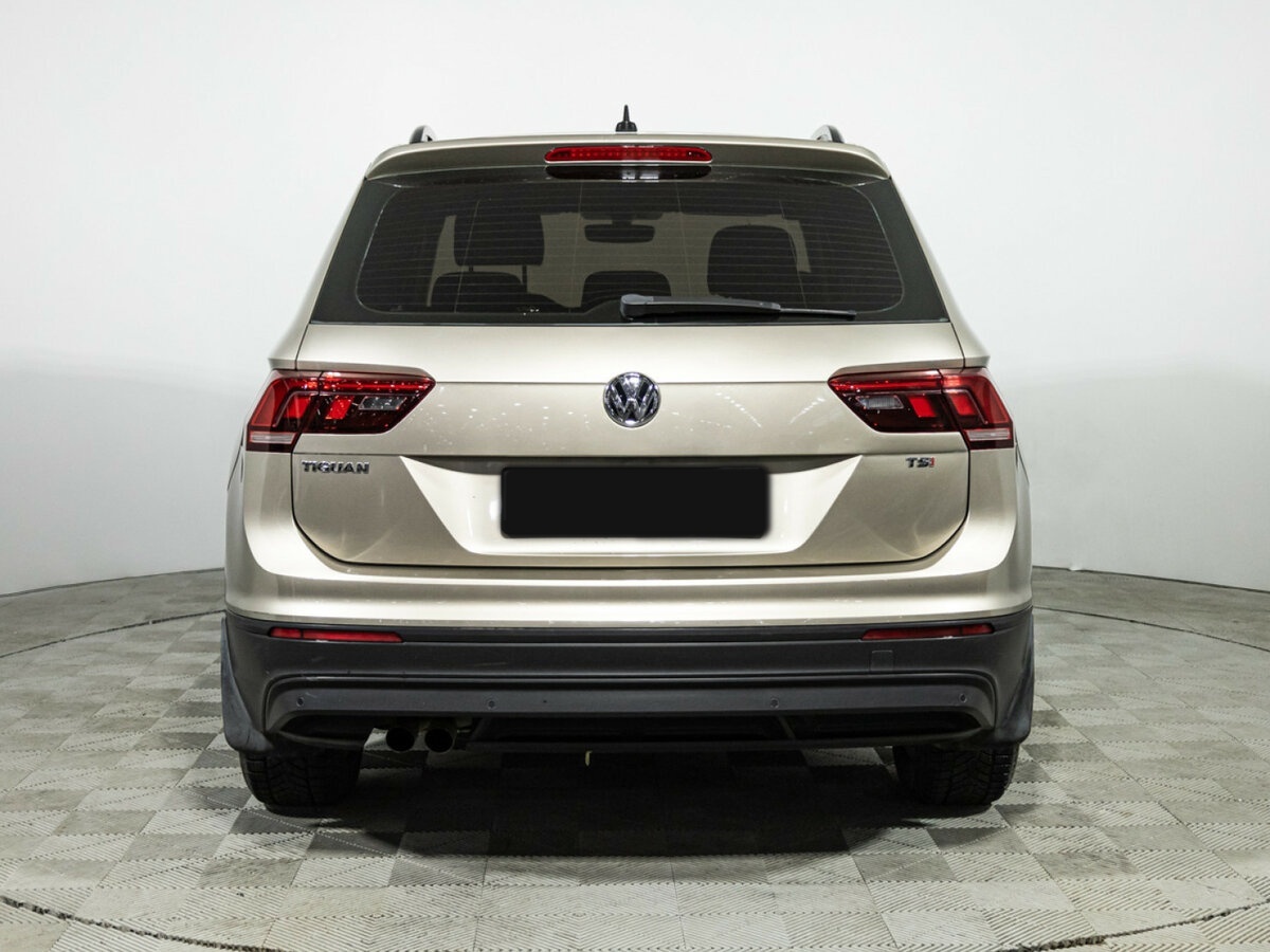 Купить Volkswagen Tiguan, 2017, 76 658 км.. Фото: #4