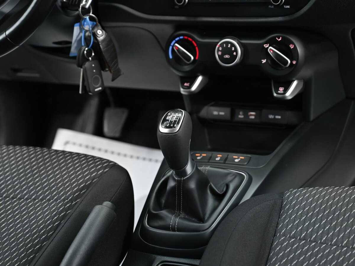 Купить Kia Rio, 2018, 103 500 км.. Фото: #9