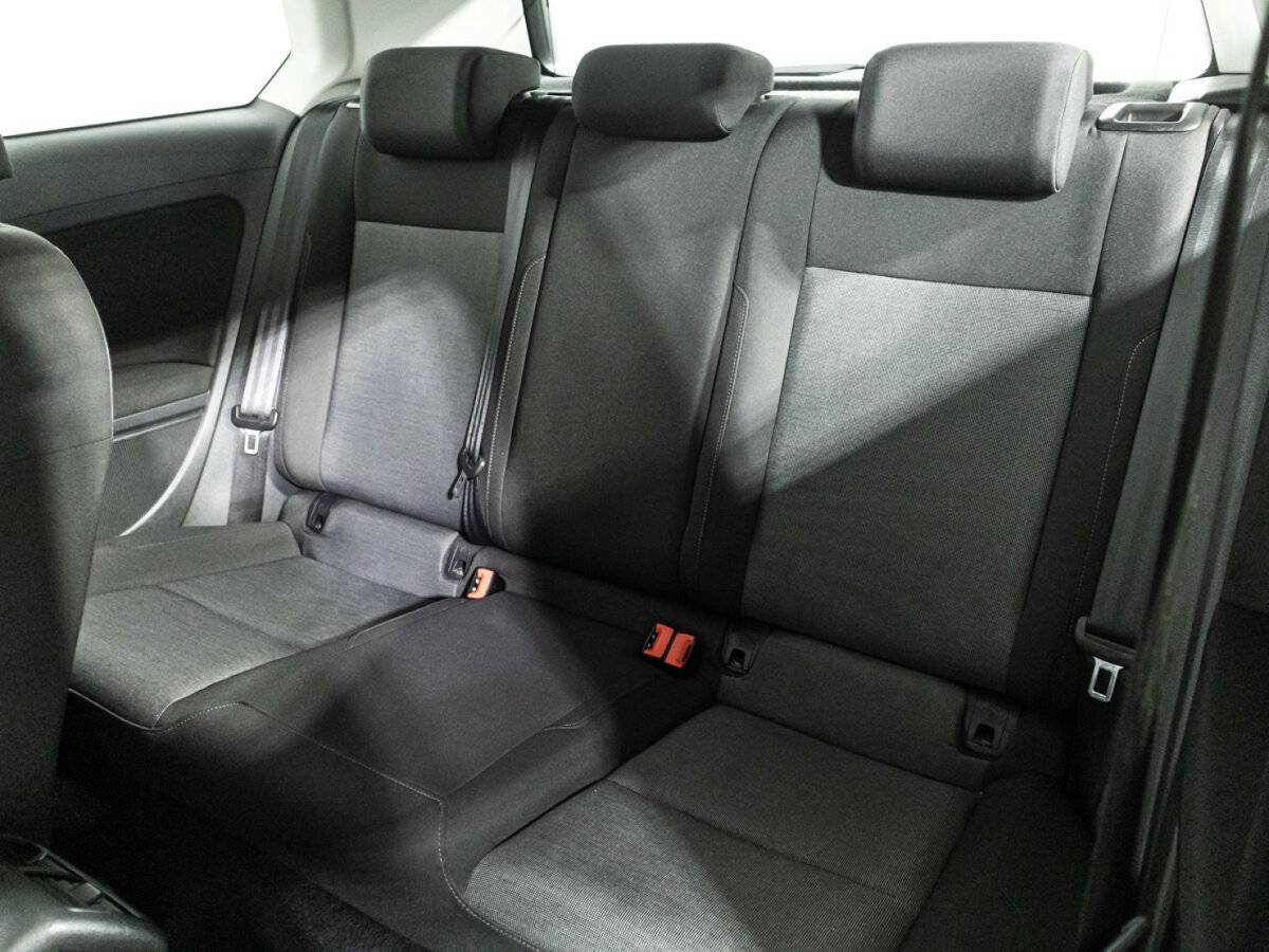 Купить Volkswagen Golf, 2013, 130 080 км.. Фото: #9