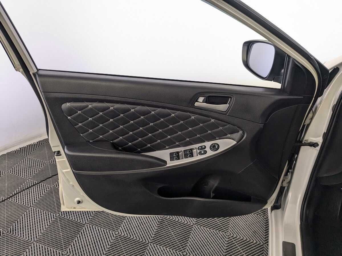 Купить Hyundai Solaris, 2015, 120 409 км.. Фото: #14