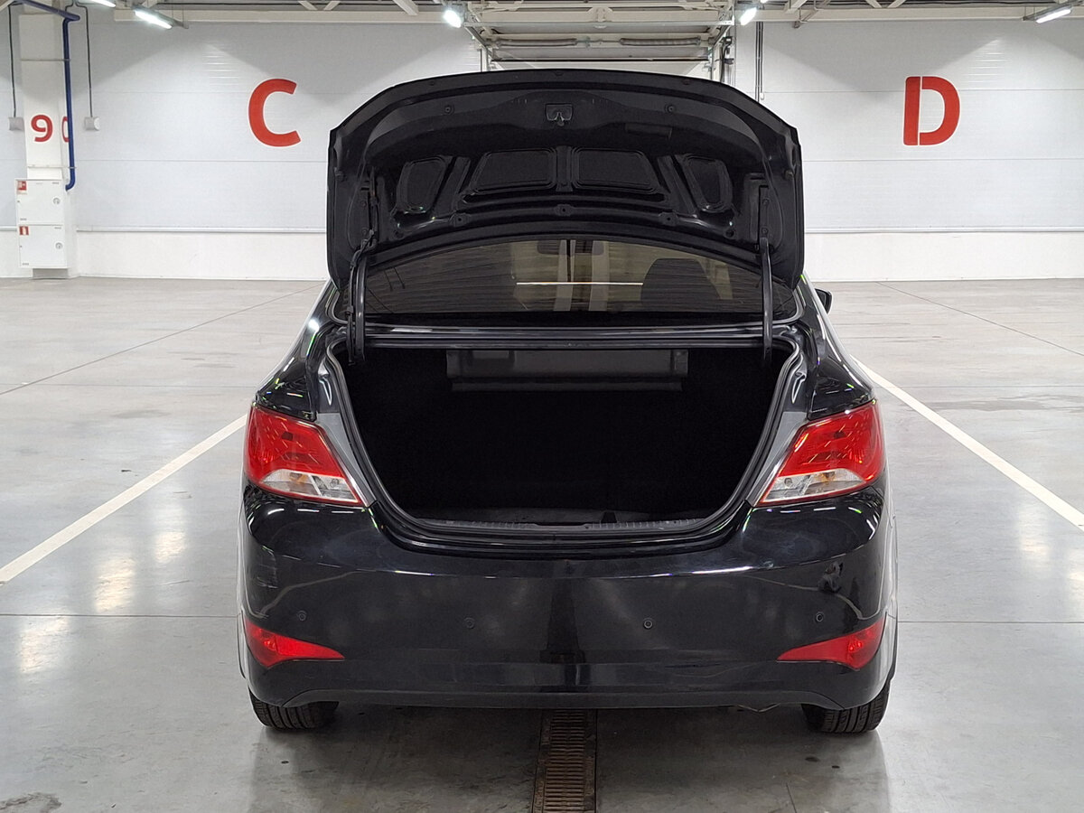 Купить Hyundai Solaris, 2015, 98 403 км.. Фото: #9