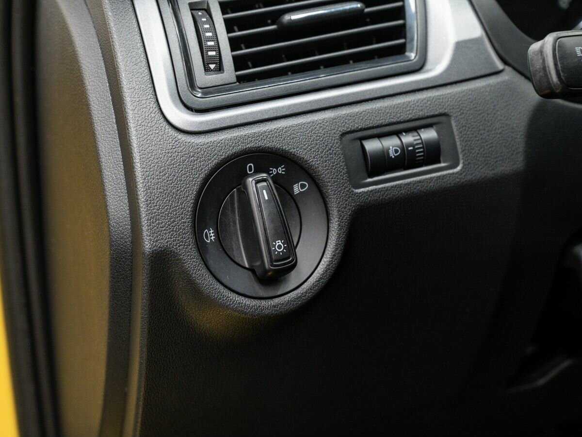 Купить Skoda Rapid, 2017, 122 000 км.. Фото: #16