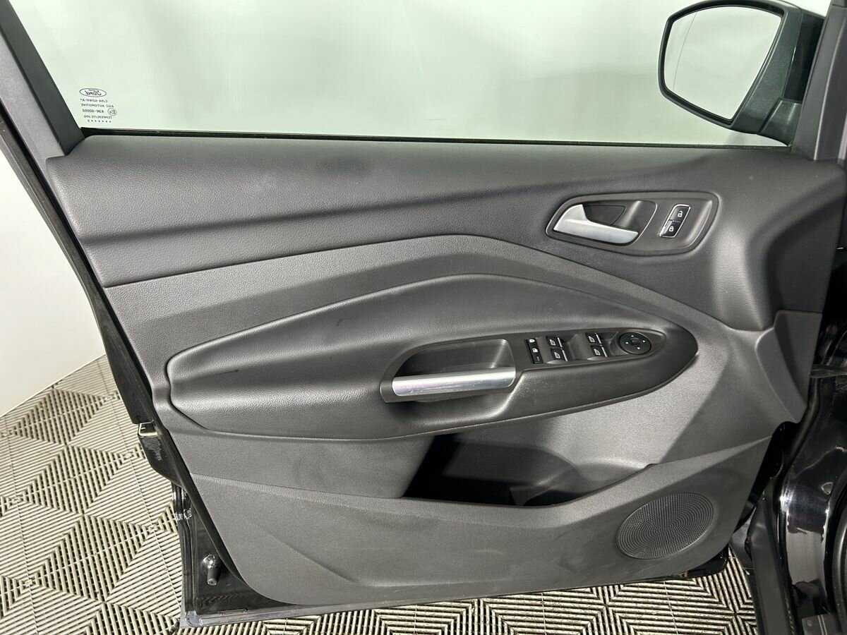 Купить Ford Kuga, 2015, 80 702 км.. Фото: #6