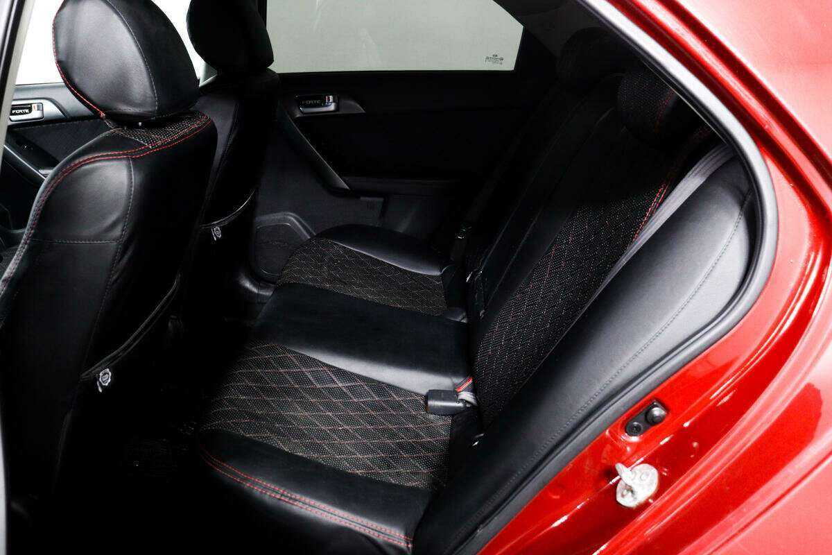 Купить Kia Cerato, 2012, 316 247 км.. Фото: #11