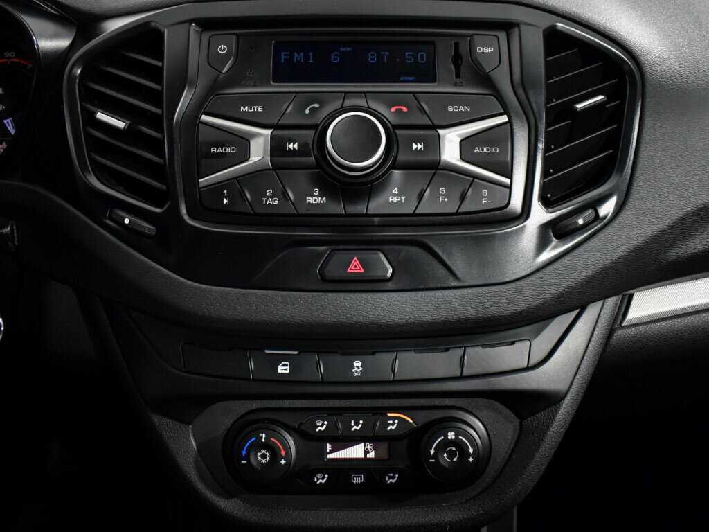 Купить Lada (ВАЗ) Vesta, 2017, 70 921 км.. Фото: #16