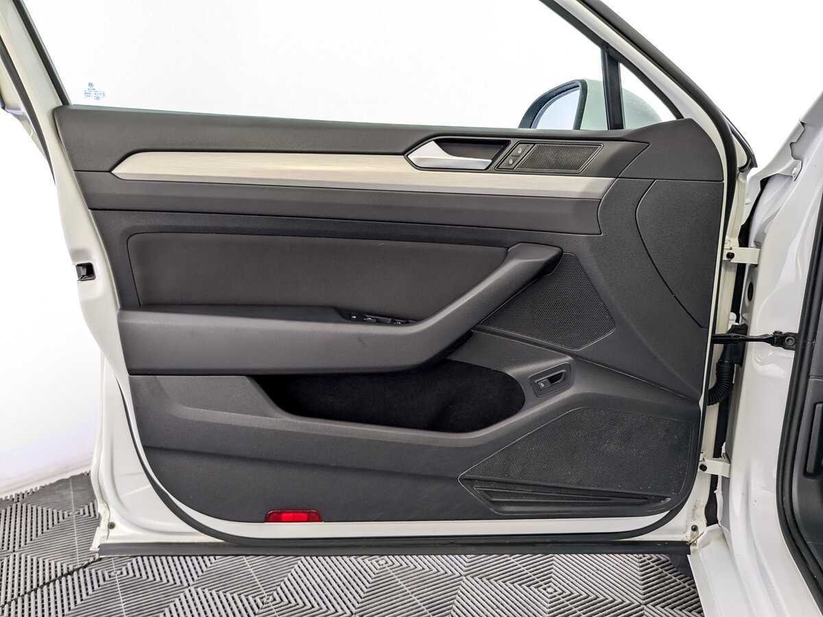 Купить Volkswagen Passat, 2016, 138 400 км.. Фото: #16