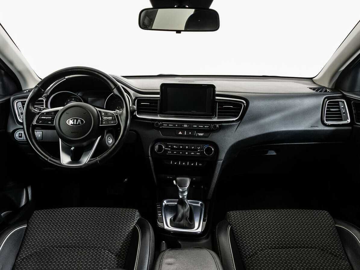 Купить Kia Ceed, 2018, 130 000 км.. Фото: #9