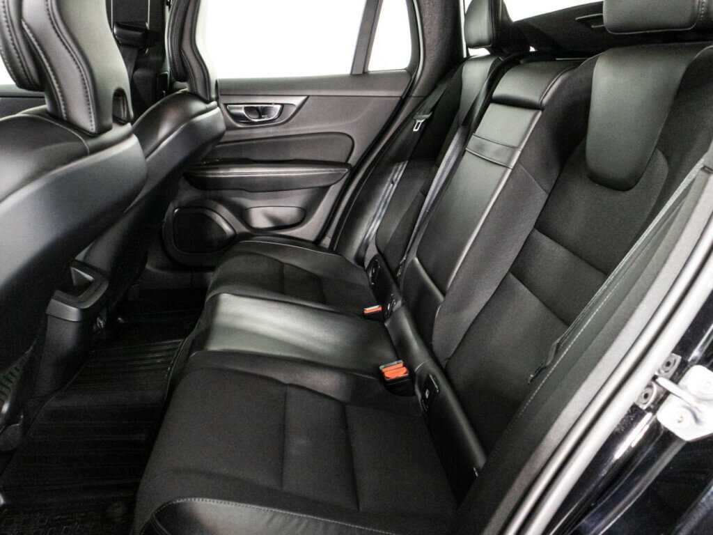 Купить Volvo V60, 2018, 170 606 км.. Фото: #9