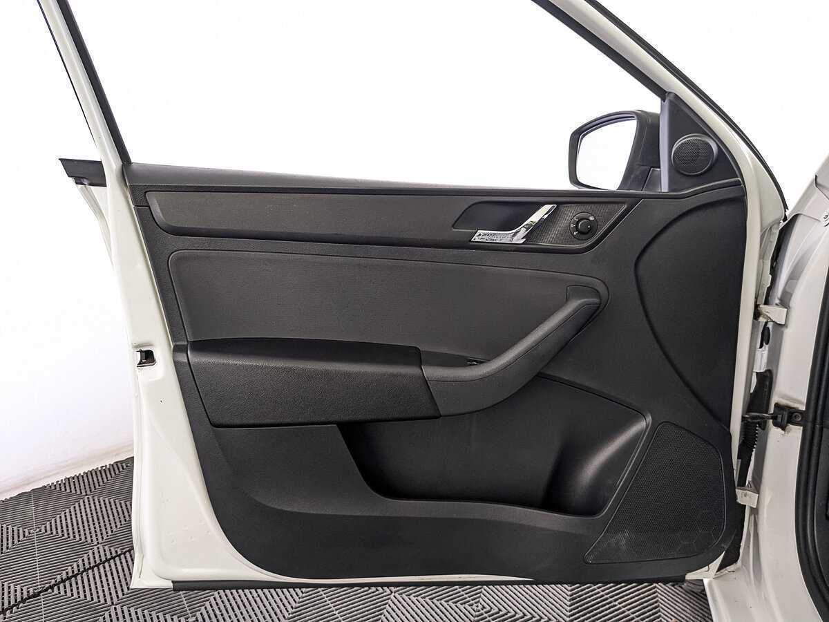 Купить Skoda Rapid, 2017, 174 056 км.. Фото: #17