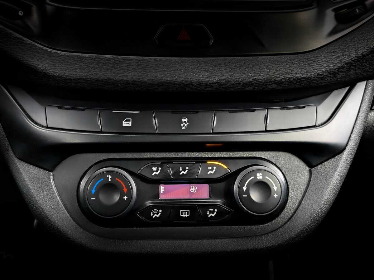 Купить Lada (ВАЗ) Vesta, 2019, 114 423 км.. Фото: #12