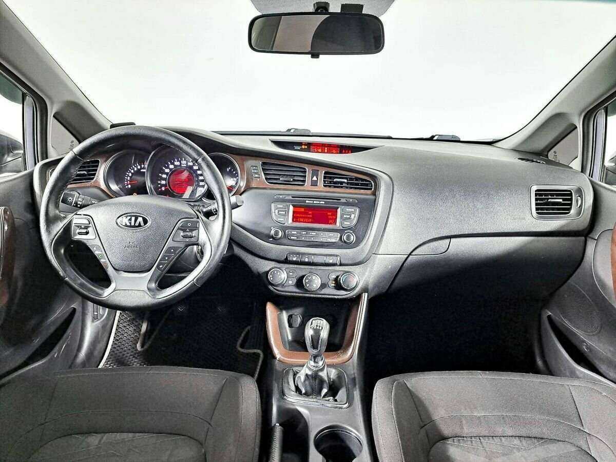 Купить Kia Ceed, 2013, 187 577 км.. Фото: #12