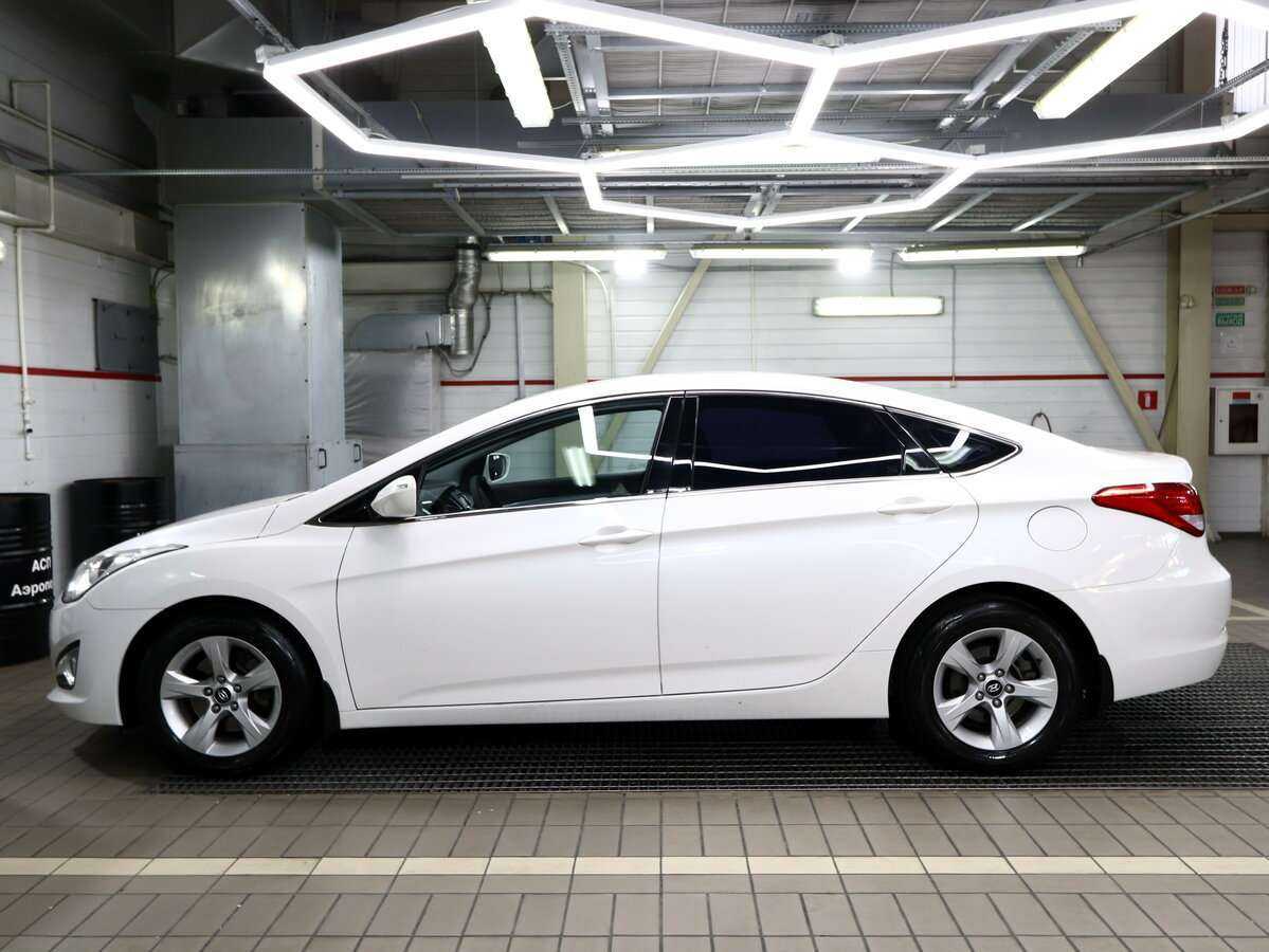 Купить Hyundai i40, 2014, 111 000 км.. Фото: #4