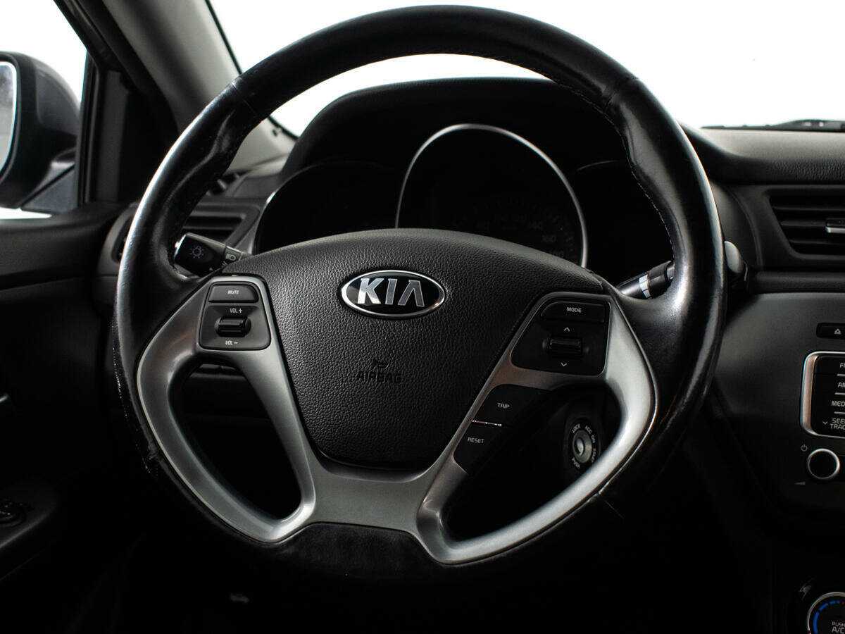 Купить Kia Rio, 2015, 133 135 км.. Фото: #11