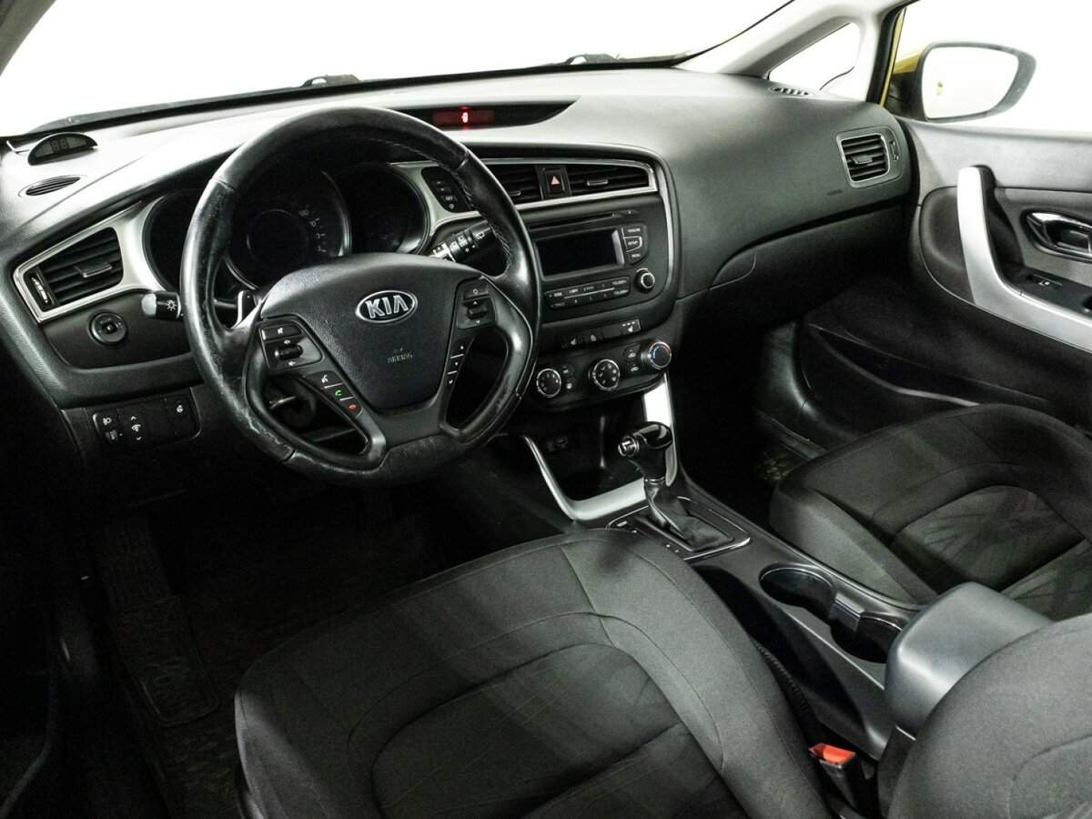 Купить Kia Ceed, 2016, 159 334 км.. Фото: #10