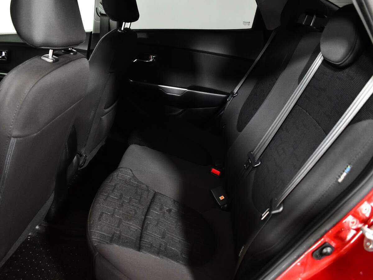 Купить Kia Rio, 2013, 112 677 км.. Фото: #7