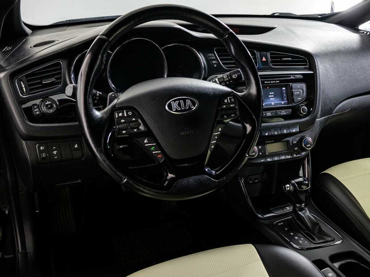 Купить Kia Ceed, 2014, 108 838 км.. Фото: #9