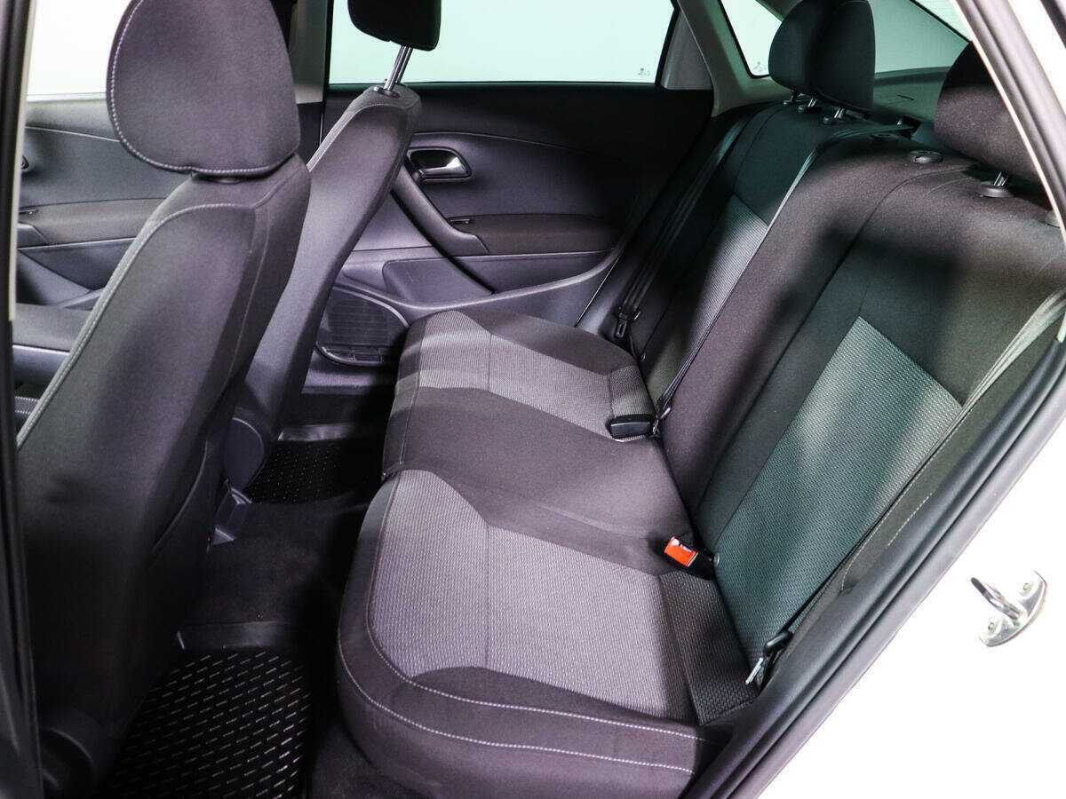 Купить Volkswagen Polo, 2017, 105 940 км.. Фото: #7