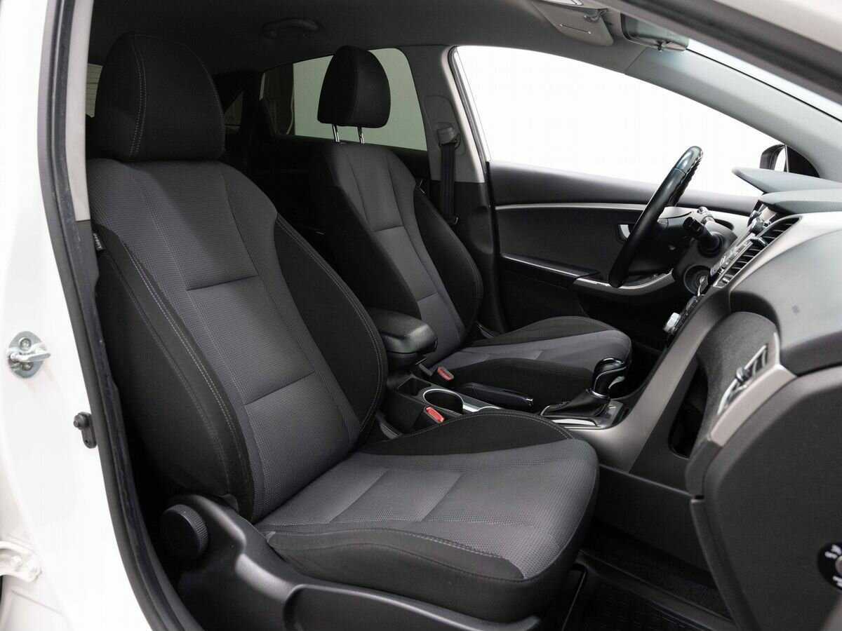 Купить Hyundai i30, 2013, 177 420 км.. Фото: #11