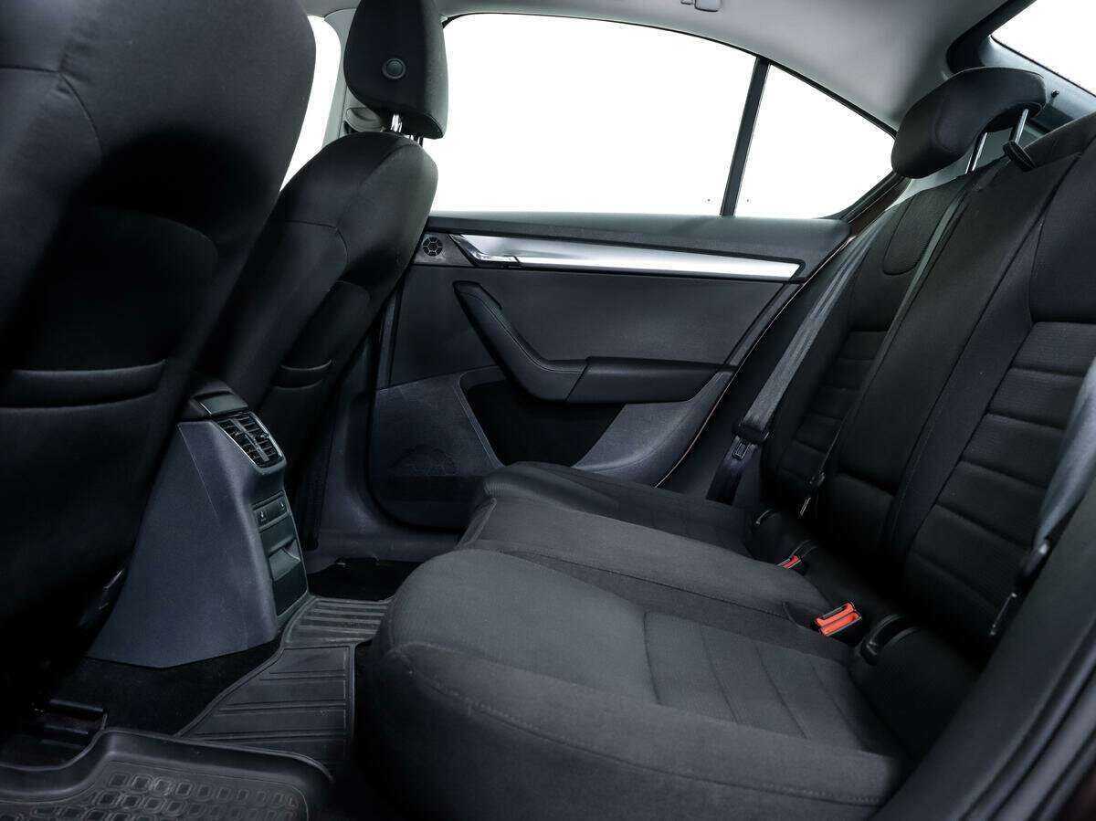 Купить Skoda Octavia, 2013, 274 168 км.. Фото: #10